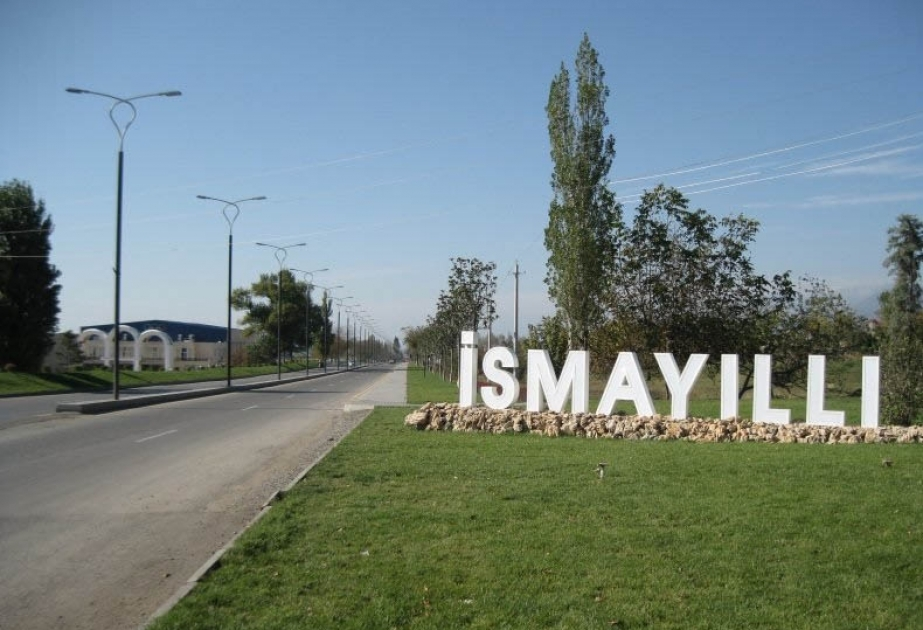 İsmayıllıda məktəbli sinif yoldaşını sevən oğlanı döydü, həbs edildi