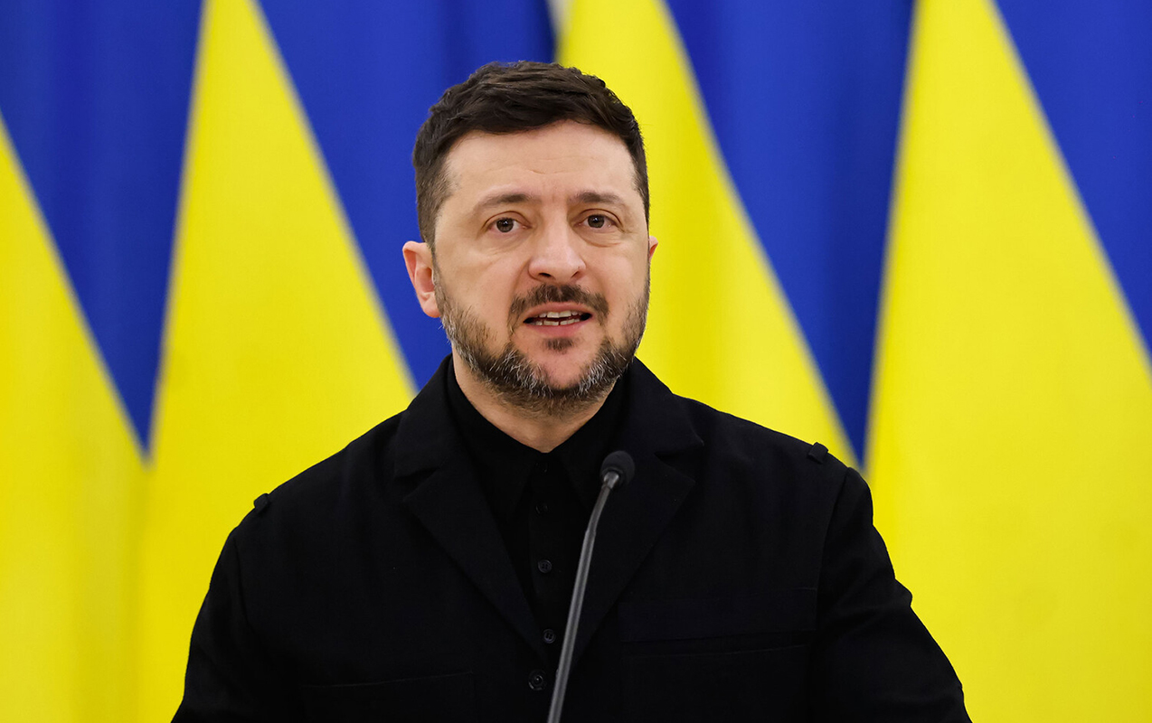 Zelenski məhrum edildiyi ordeni poçtla geri qaytardı - FOTO