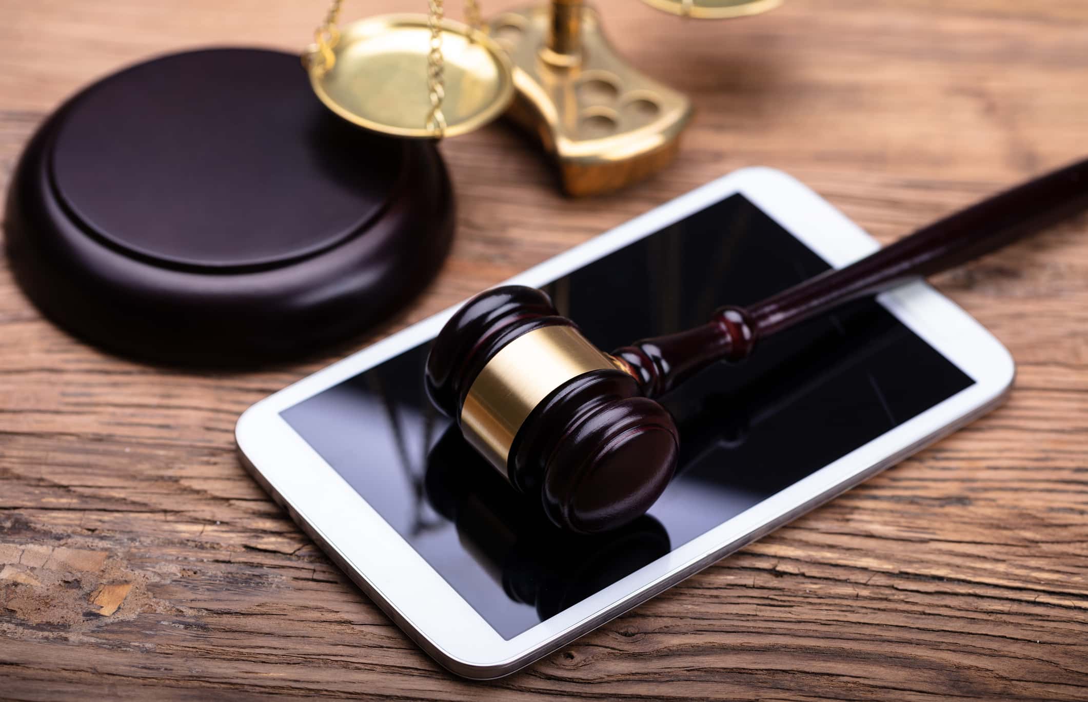 Abşeronda kişi yemək hazırlamayan arvadına telefonla vuraraq xəsarət yetirdi Abşeronda kişi yemək hazırlamayan arvadına telefonla vuraraq xəsarət yetirdi