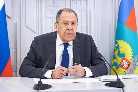 Lavrov Zelenskini "fürer" adlandırdı