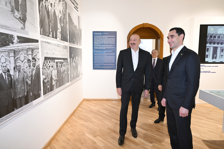 Dövlət başçıları &ldquo;Heydər Əliyev və Qarabağ&rdquo; sərgisində - FOTO