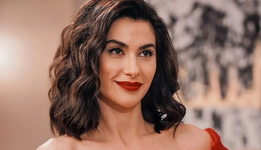 Nəsrin atası və həyat yoldaşı ilə - FOTO Nəsrin atası və həyat yoldaşı ilə - FOTO