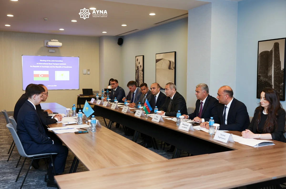 Azərbaycan və Qazaxıstan kağız blanklardan tam imtina edir - FOTO