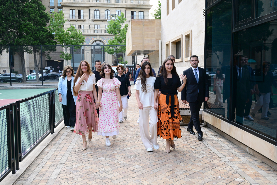 Leyla Əliyeva və Arzu Əliyeva Dənizkənarı Milli Parkda açılış və təqdimat mərasimlərində - FOTO