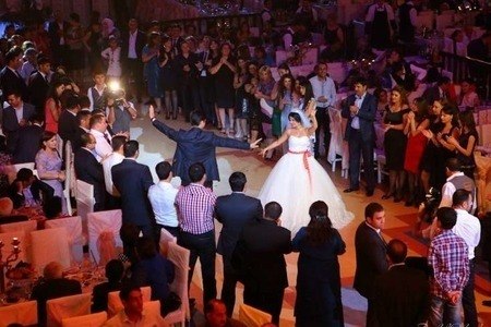 Əmisi oğlunun toyundan 13 yaşlı qızı qaçırdı, 8 il sonra həbs olundu - İmişlidə OLAY
