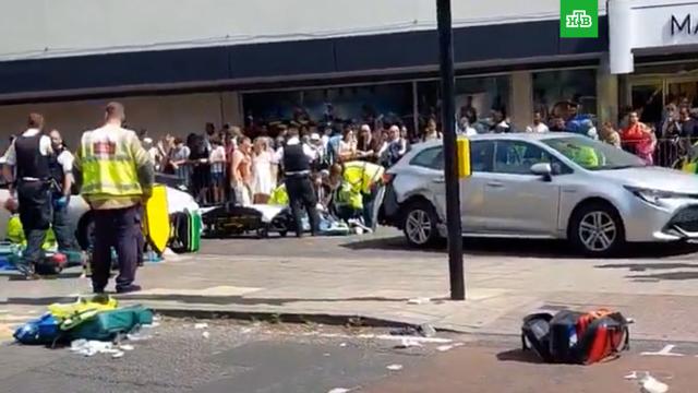 Londonda Somalidən olan miqrant avtomobili piyadaların üzərinə sürdü: 5 yaralı var - VİDEO