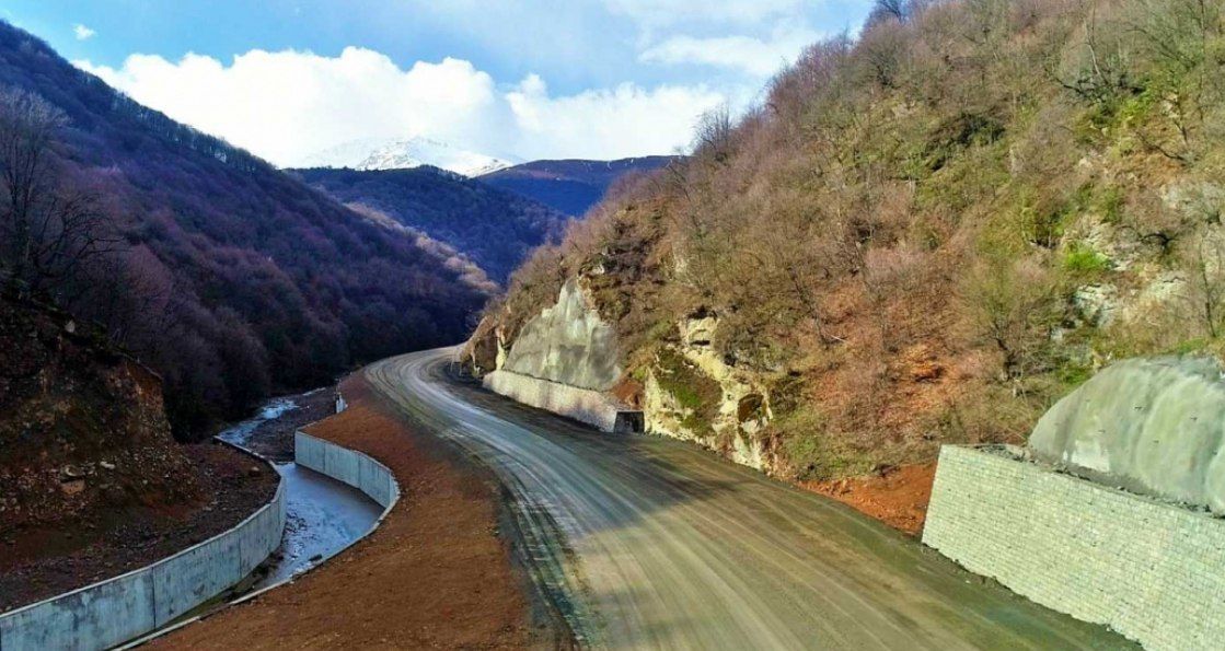 Kəlbəcərə və İstisuya gedən strateji yoldan XƏBƏR var