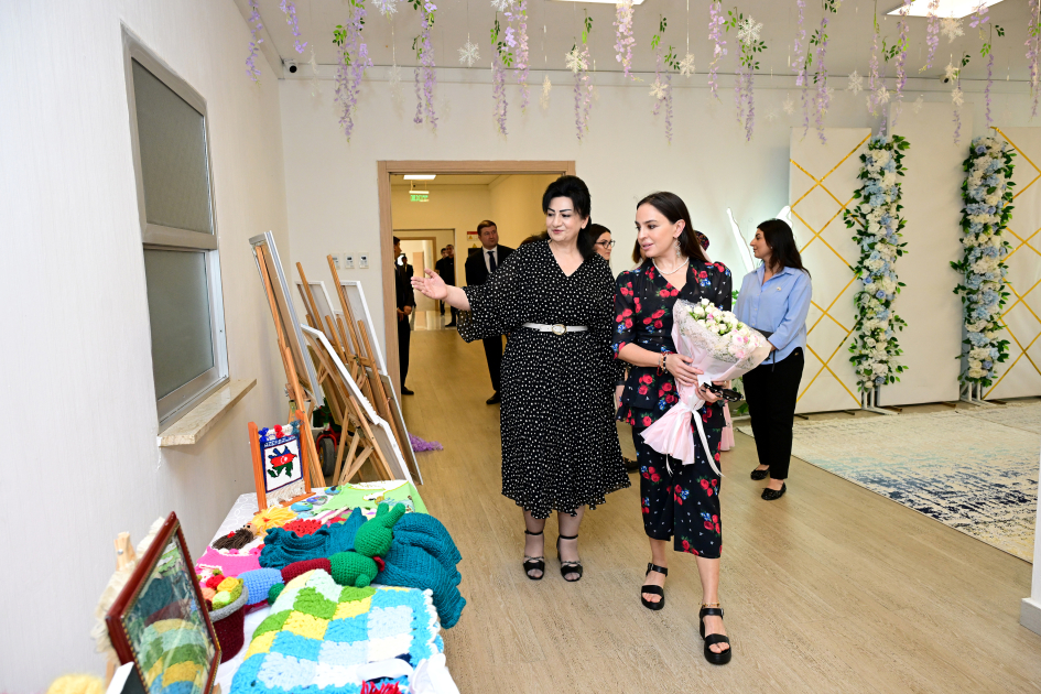 Leyla Əliyeva Şəkidə Uşaq evi sosial xidmət müəssisəsinin sakinləri ilə görüşdü &ndash; FOTO