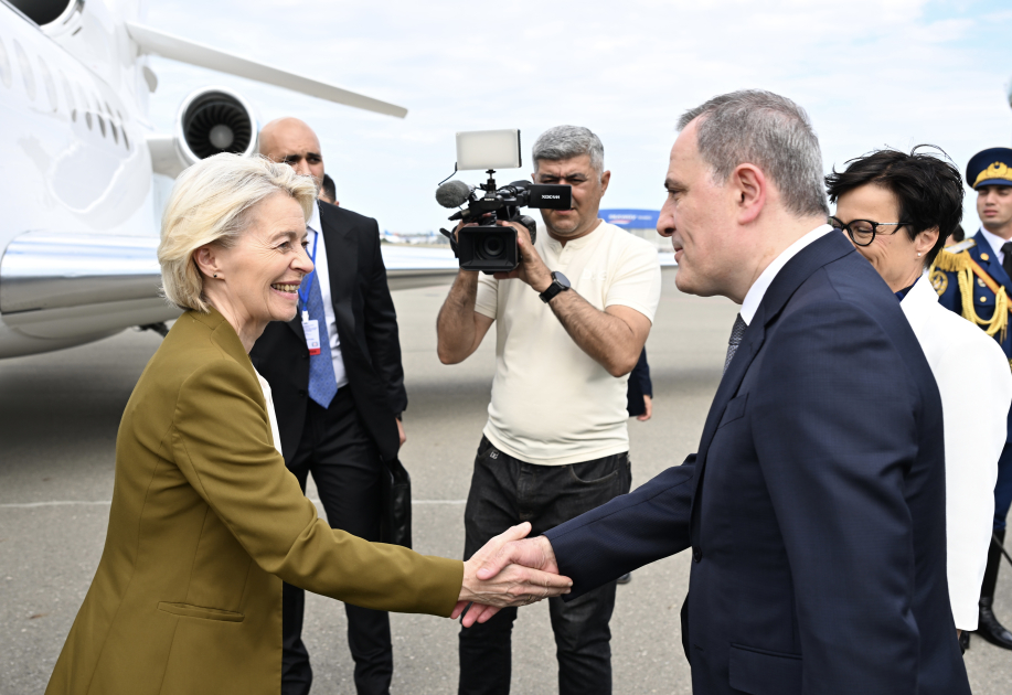 Avropa Komissiyasının Prezidenti Azərbaycana GƏLDİ - FOTO