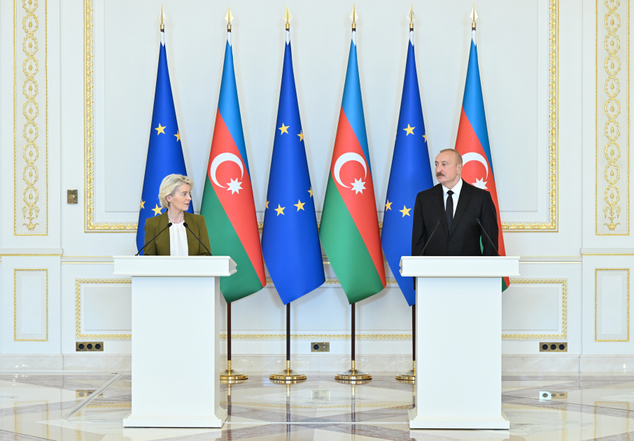 İlham Əliyev və Ursula Fon der Lyayen mətbuata bəyanatlarla çıxış etdilər -FOTO/VİDEO