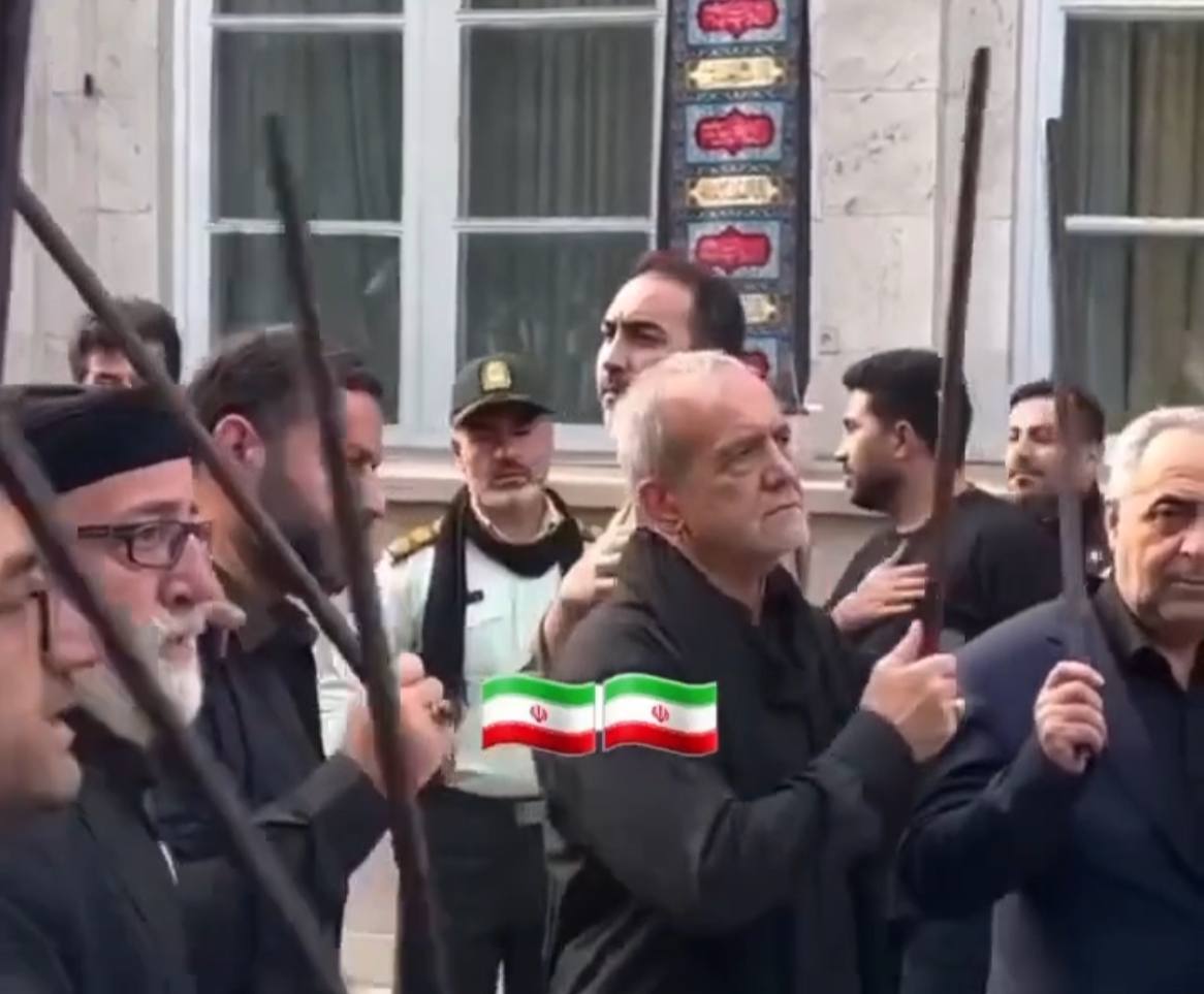 Pezeşkian əzadarlıq mərasimində iştirak etdi - VİDEO