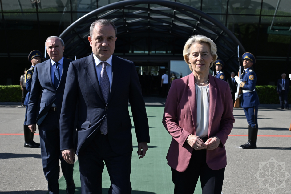 Lyayenin Azərbaycana səfəri başa çatdı &ndash; FOTO
