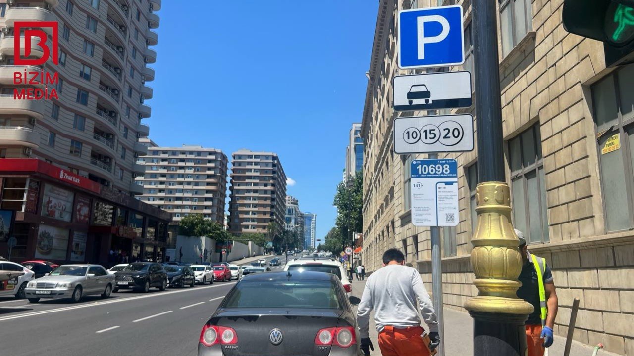 Sürücülərin NƏZƏRİNƏ &ndash; Səməd Vurğun küçəsində parklanma nişanı quraşdırıldı &ndash; FOTO