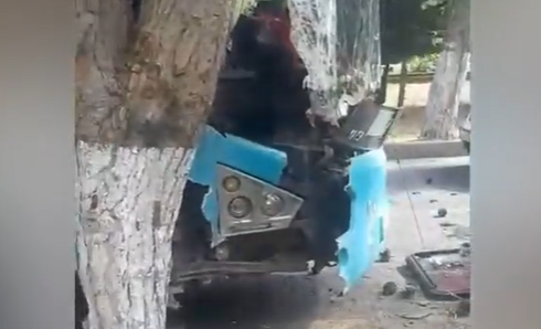 Bakıda marşrut avtobusu ağaca çırpıldı, 11 nəfər yaralandı &ndash; VİDEO