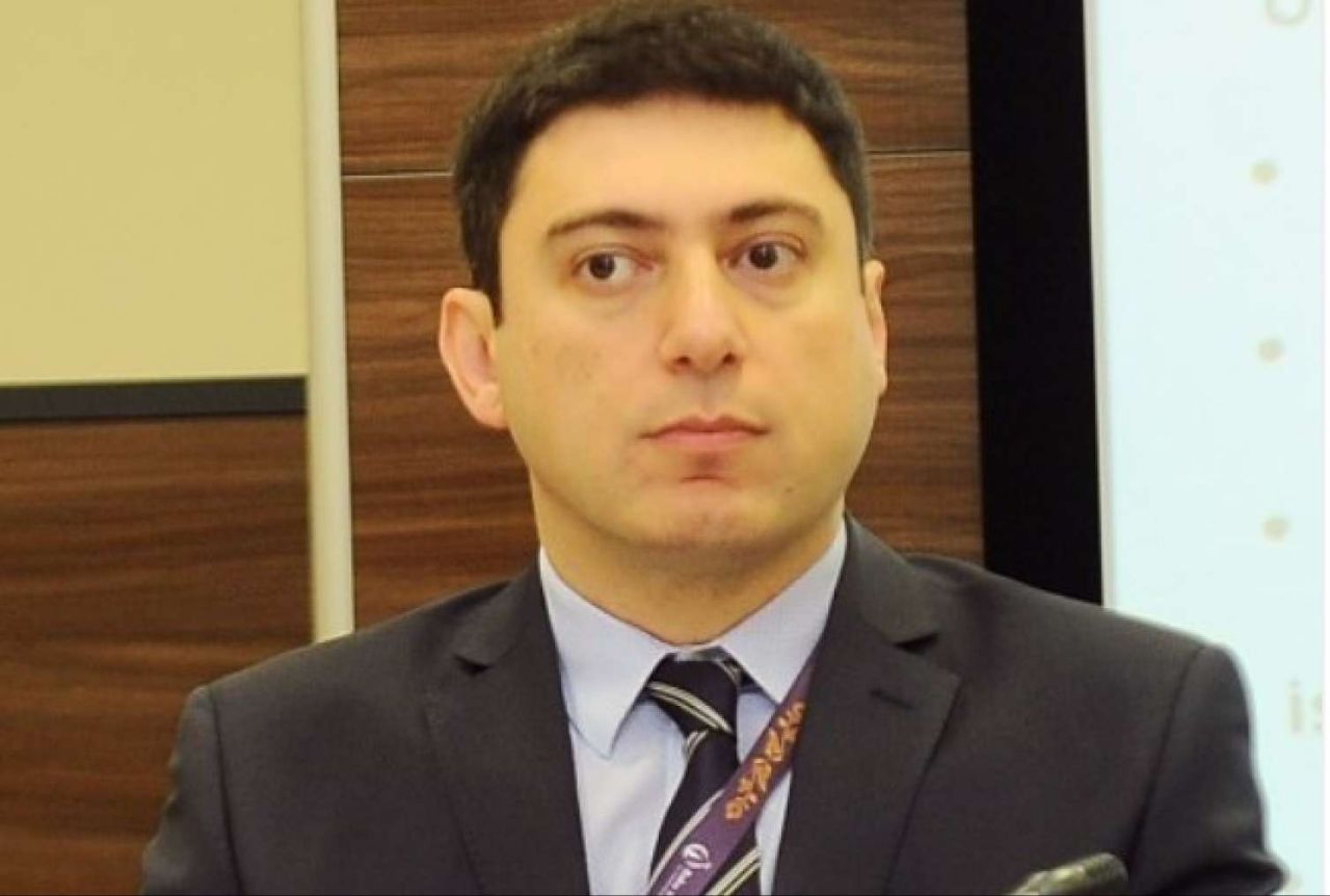 Hadı Rəcəblinin oğluna 350 minlik iş tapşırıldı
