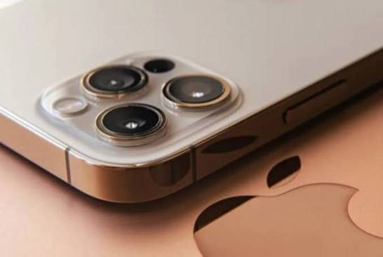 Rusiyada iPhone satışı minimuma endi - FOTO