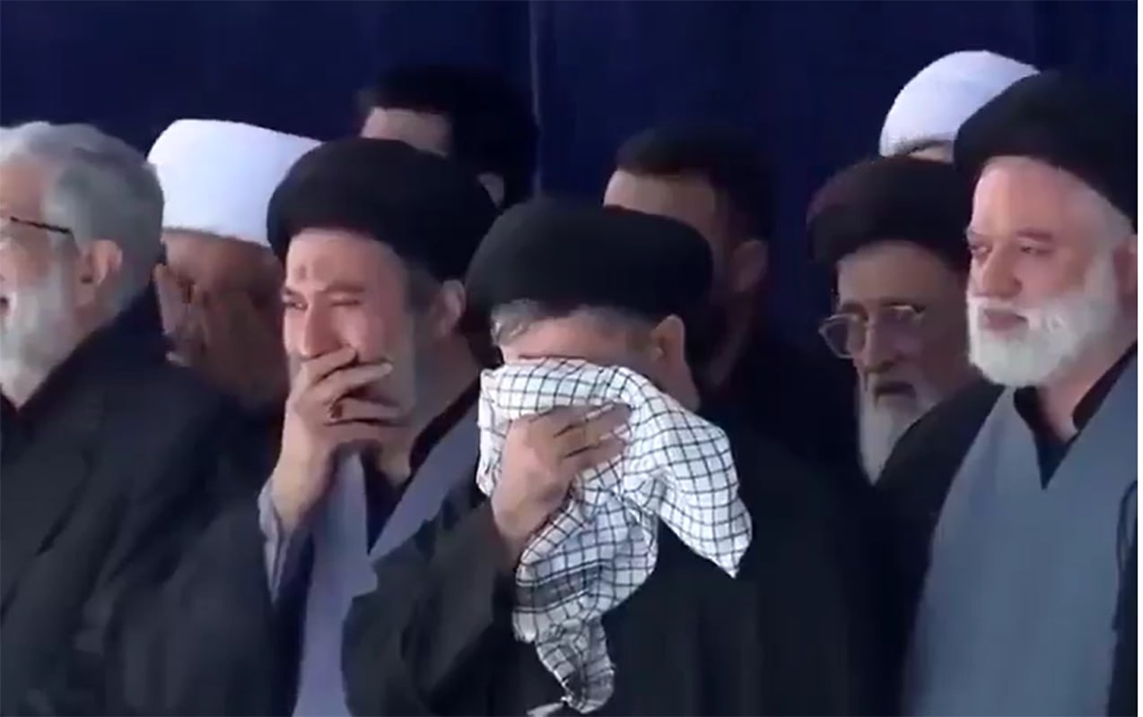 Xameneinin oğulları ilk dəfə görüntüləndi - VİDEO