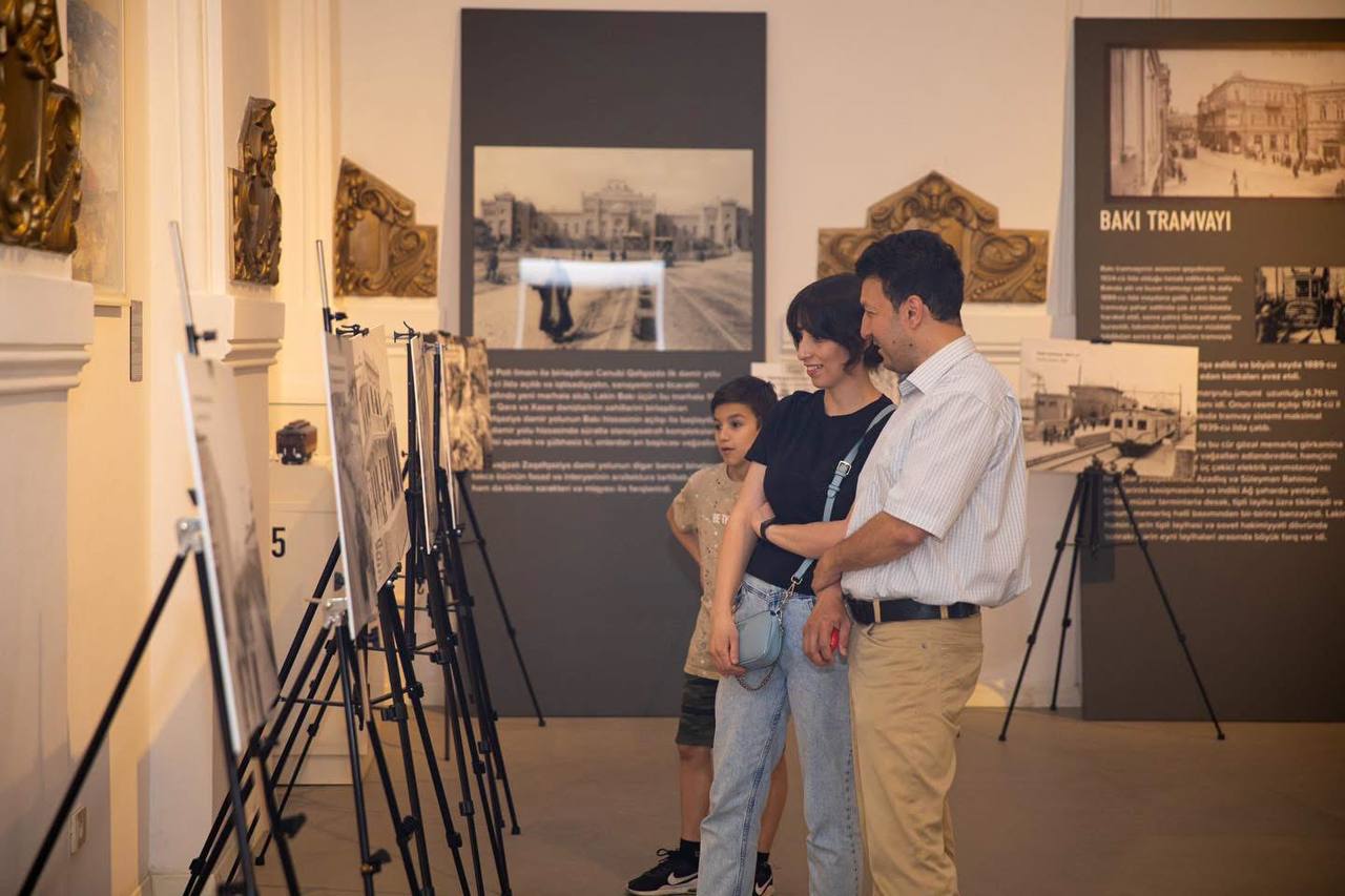 &ldquo;Açıq qapı&rdquo;dan bir əsrlik tarixə baxış! - FOTO
