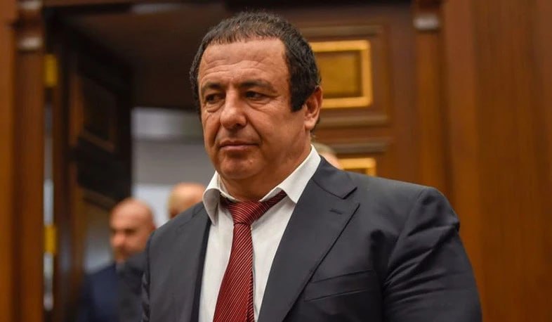 Ermənistanda genişmiqyaslı əməliyyat: Çarukyanın evində də axtarış aparılır