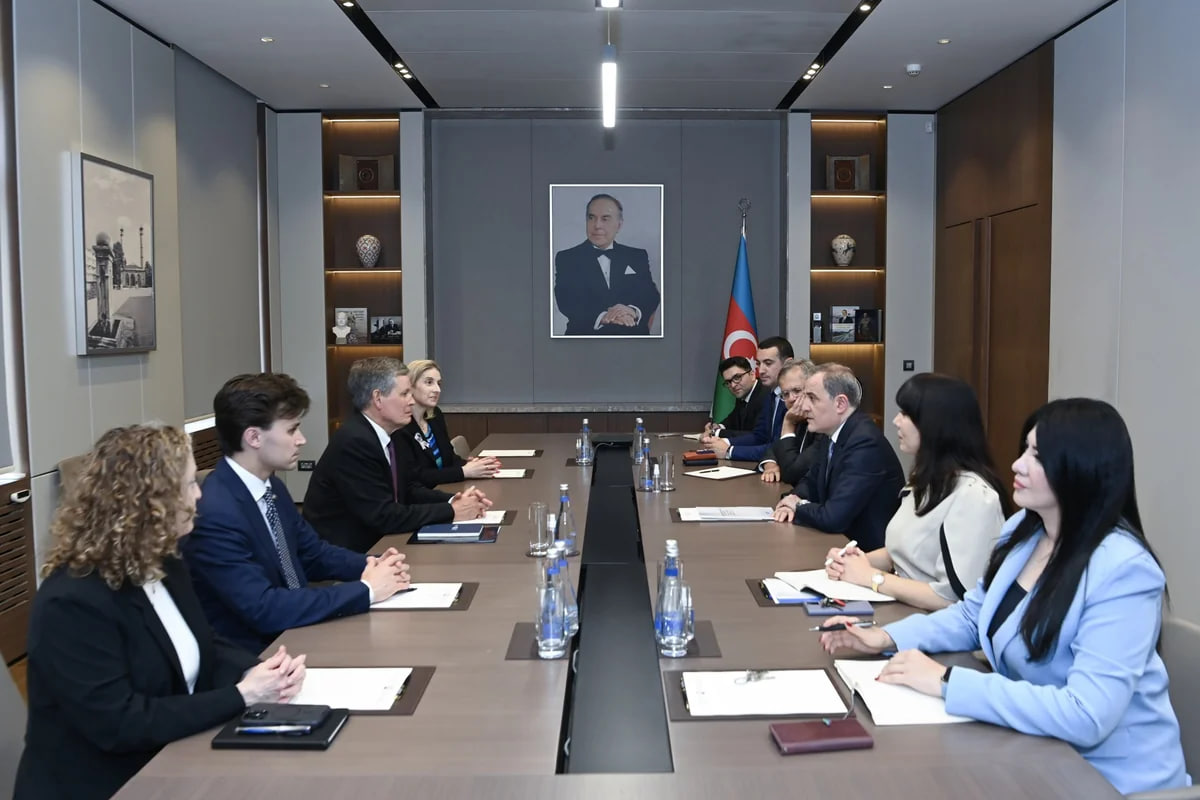 Ceyhun Bayramov ABŞ senatorunu qəbul etdi - FOTO