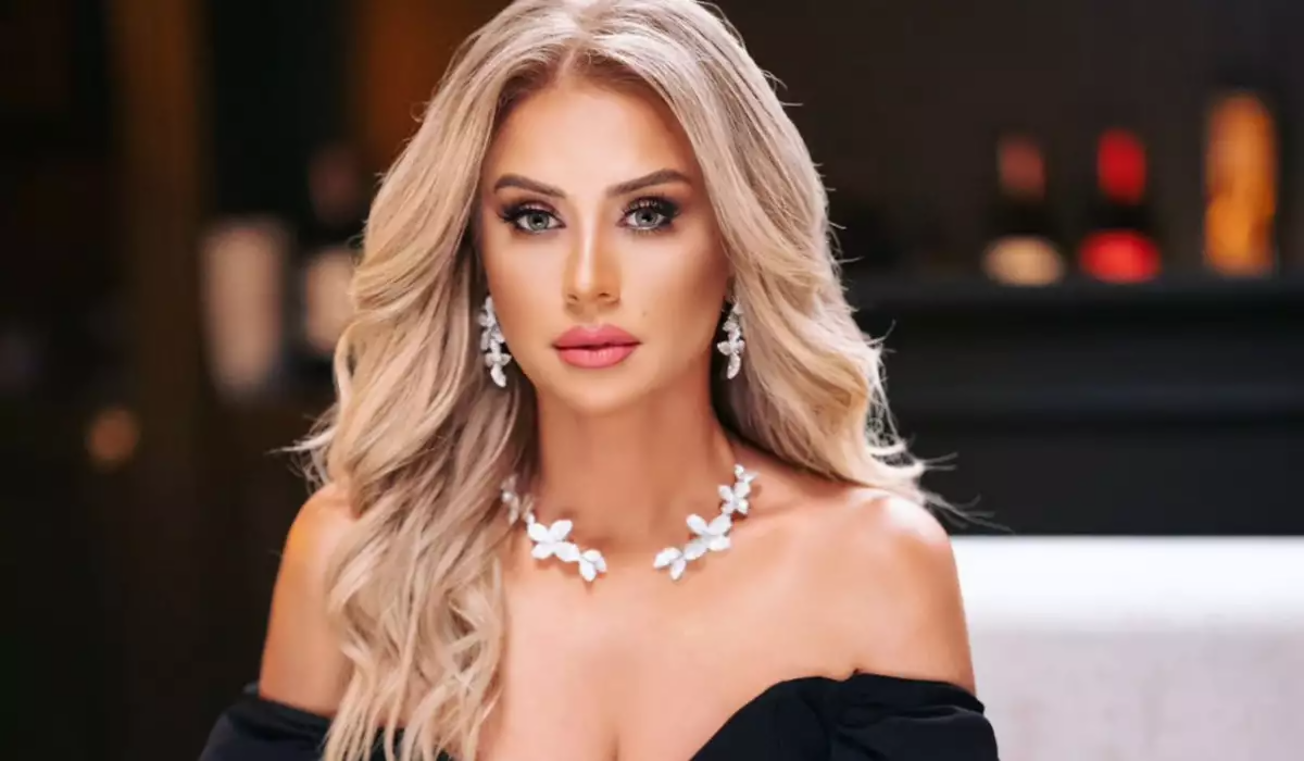 Roza Zərgərli qızı ilə &mdash; FOTO
