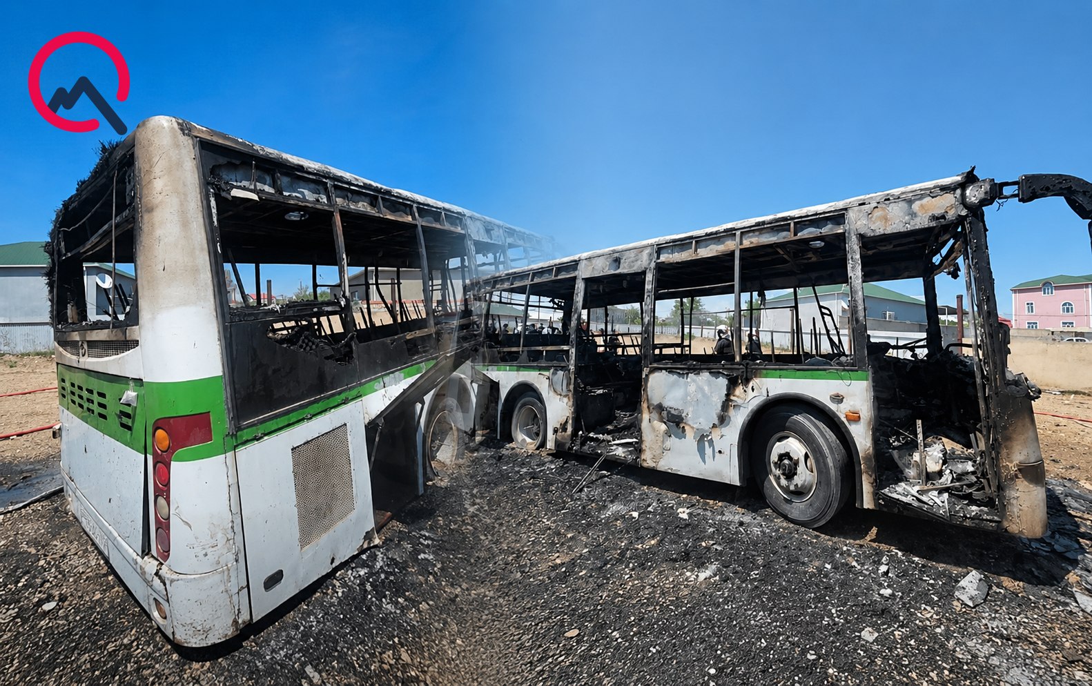 Naxçıvanda iki avtobus yanıb kül oldu &ndash; FOTO