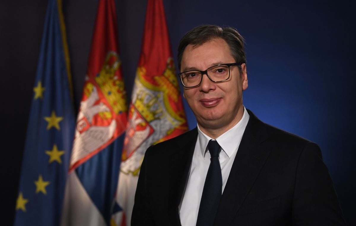 Vuçiç yenə istefa verəcəyi gündən DANIŞDI Vuçiç yenə istefa verəcəyi gündən DANIŞDI
