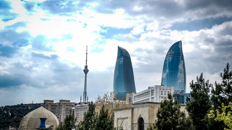 FAKTİKİ HAVA: Hazırda Bakıda güclü külək əsir FAKTİKİ HAVA: Hazırda Bakıda güclü külək əsir