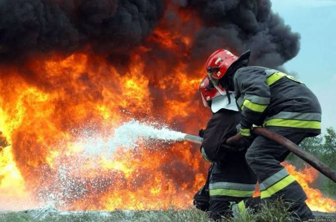 Bakıda PARTLAYIŞ oldu - Yaralılar var Bakıda PARTLAYIŞ oldu - Yaralılar var