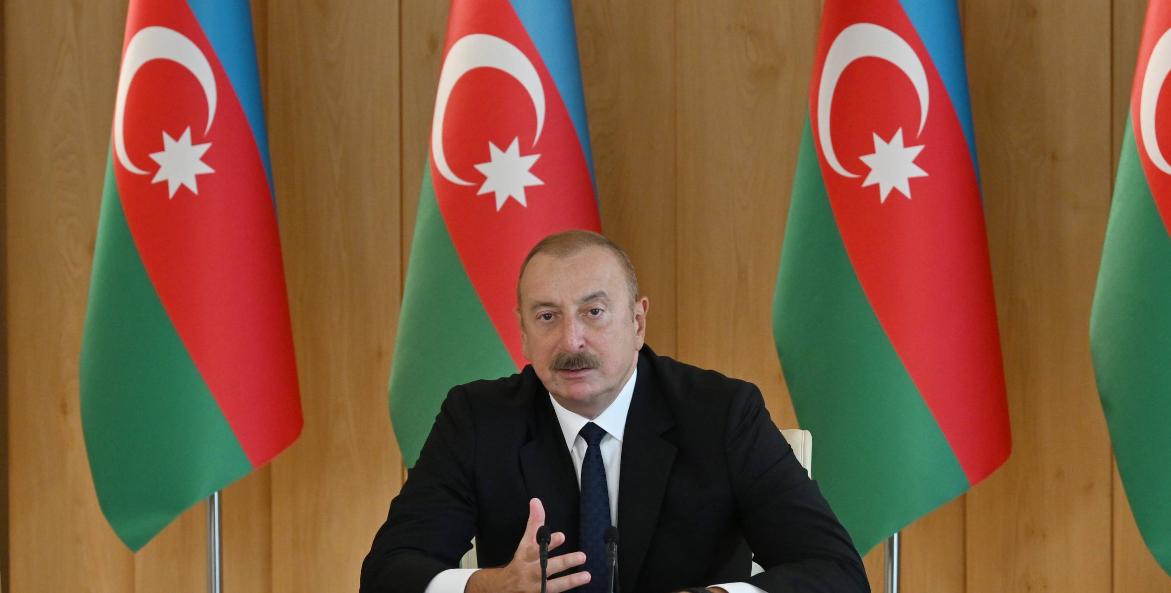 Prezident: “Biz bunu kitablarda oxumuruq, real həyatda görürük” Prezident: “Biz bunu kitablarda oxumuruq, real həyatda görürük”