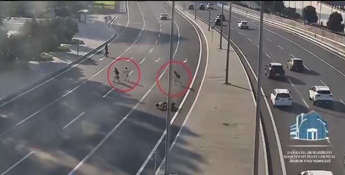 Bakıda piyadalar qəzaya səbəb oldu: Motosiklet sürücüsü xəsarət aldı - ANBAAN VİDEO