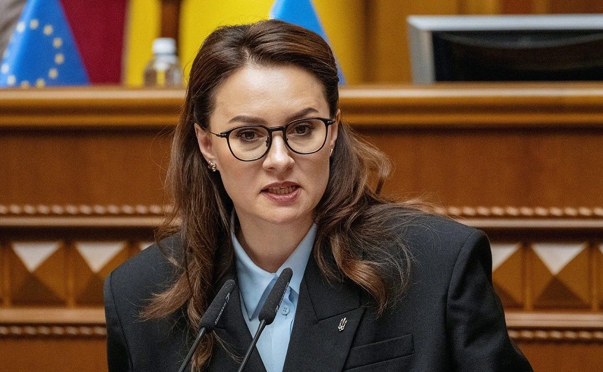 Ukraynanın Baş naziri Yuliya Sviridenko İSTEFA VERDİ