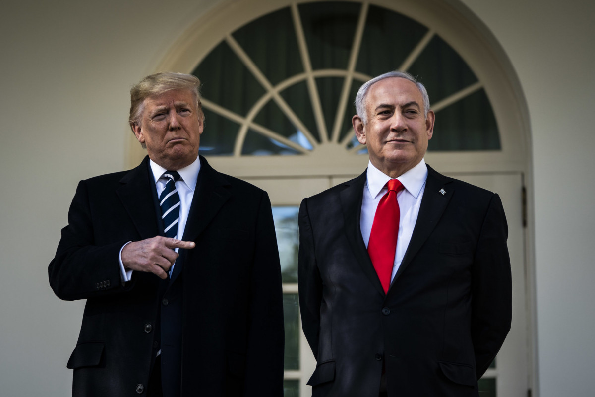 Axios: Tramp Netanyahunu qoşunlarını Suriya və Livandan çıxarmağa çağırıb