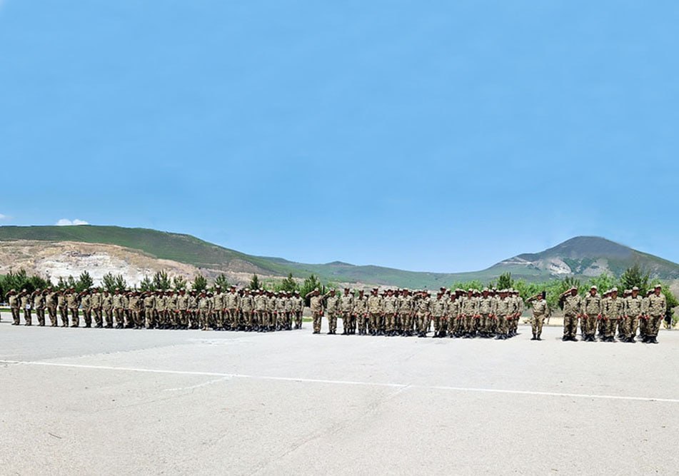 Azərbaycanda iki dövlət qurumunun əməkdaşları hərbi təlimlərə cəlb olunacaqlar Azərbaycanda iki dövlət qurumunun əməkdaşları hərbi təlimlərə cəlb olunacaqlar