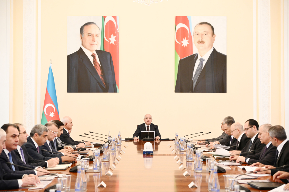 Nazirlər Kabinetində əhalinin siyahıyaalınmasına dair iclas – Nələr müzakirə olundu? – YENİLƏNİB - FOTO Nazirlər Kabinetində əhalinin siyahıyaalınmasına dair iclas – Nələr müzakirə olundu? – YENİLƏNİB - FOTO