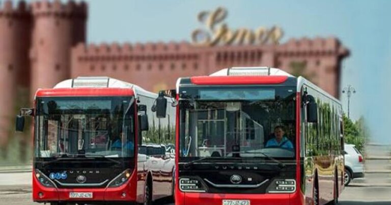 Gəncədə sərnişin "BakuBus"dan yıxılaraq xəsarət aldı Gəncədə sərnişin "BakuBus"dan yıxılaraq xəsarət aldı