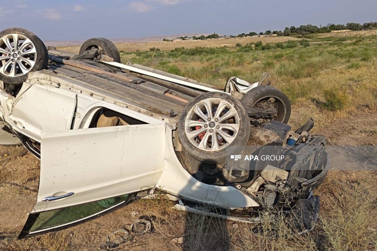 Minik avtomobili aşdı, 1 ölü, 5 yaralı var - FOTO Minik avtomobili aşdı, 1 ölü, 5 yaralı var - FOTO