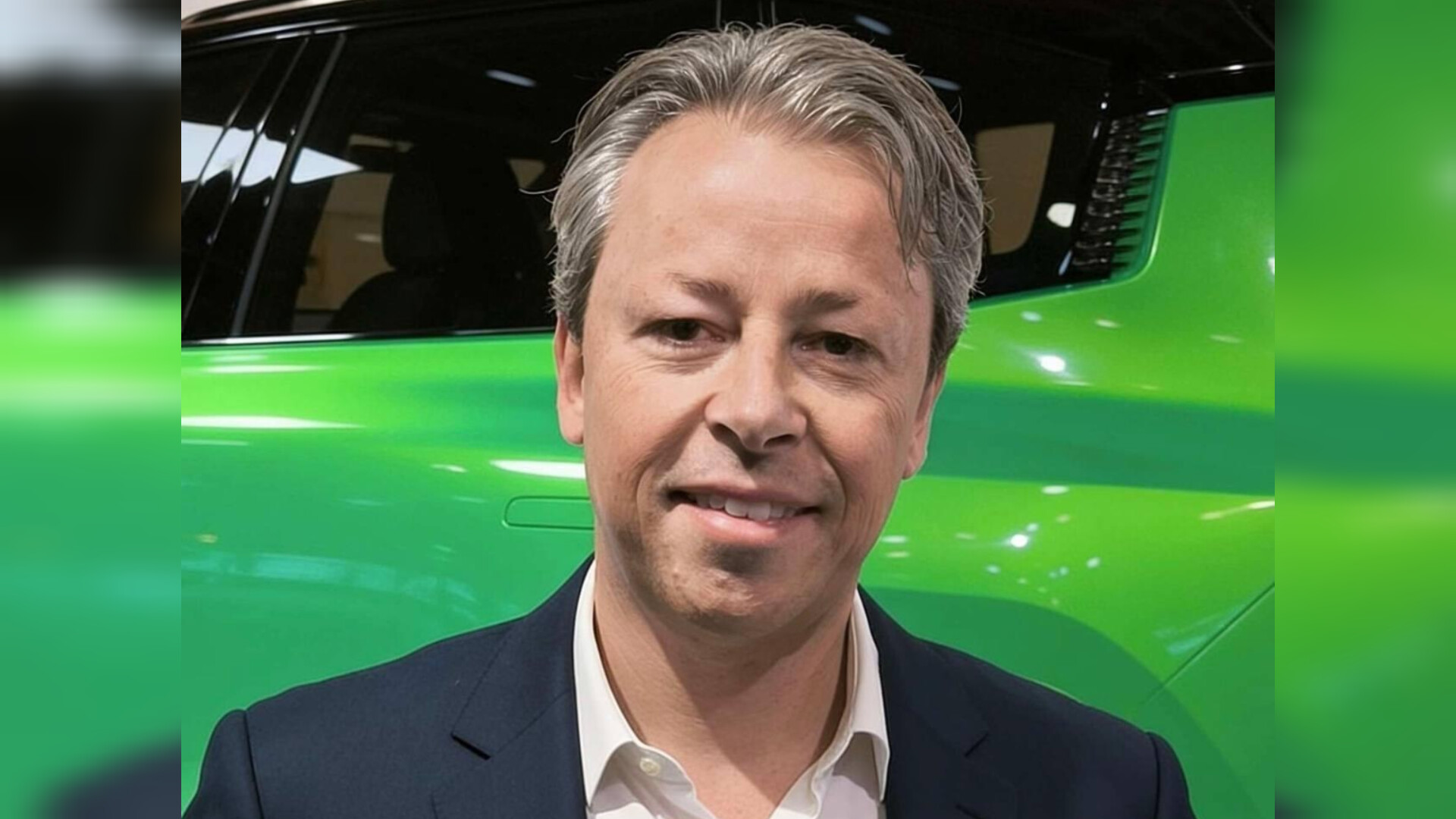 BMW-nin sabiq dizaynerini Rusiyanın avtomobil şirkətləri işə götürmədi BMW-nin sabiq dizaynerini Rusiyanın avtomobil şirkətləri işə götürmədi