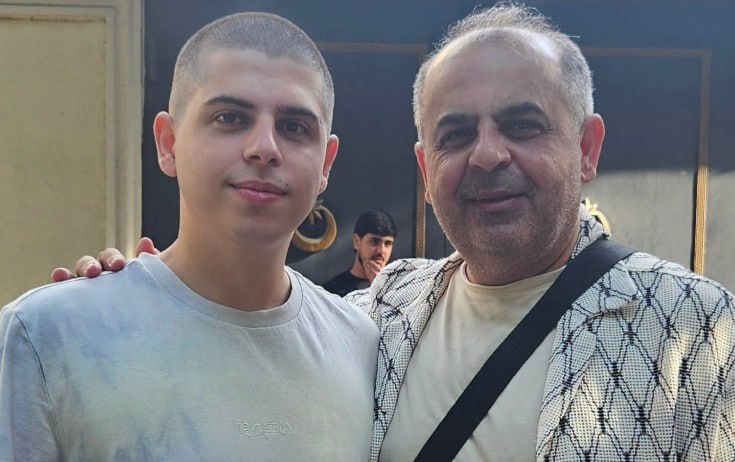 Oğlunu hərbi xidmətə yola saldı –Foto Oğlunu hərbi xidmətə yola saldı –Foto