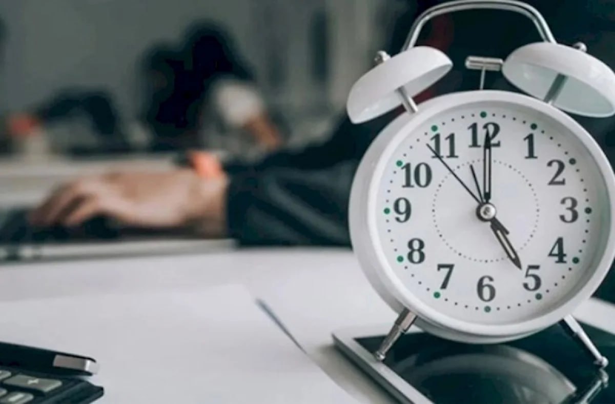 Azərbaycanda tətbiq olunacaq çevik iş vaxtı rejimi nədir? – ARAŞDIRMA Azərbaycanda tətbiq olunacaq çevik iş vaxtı rejimi nədir? – ARAŞDIRMA