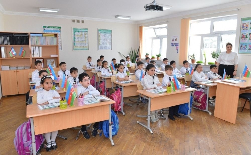 Övladı məktəbə gedəcək valideynlərin NƏZƏRİNƏ Övladı məktəbə gedəcək valideynlərin NƏZƏRİNƏ