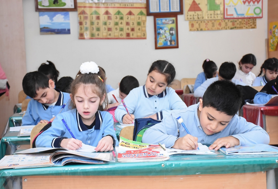 “Uşaqlar məktəbə 2 saat gec getsin” - Çevik rejimdə bu mümkündürmü? “Uşaqlar məktəbə 2 saat gec getsin” - Çevik rejimdə bu mümkündürmü?