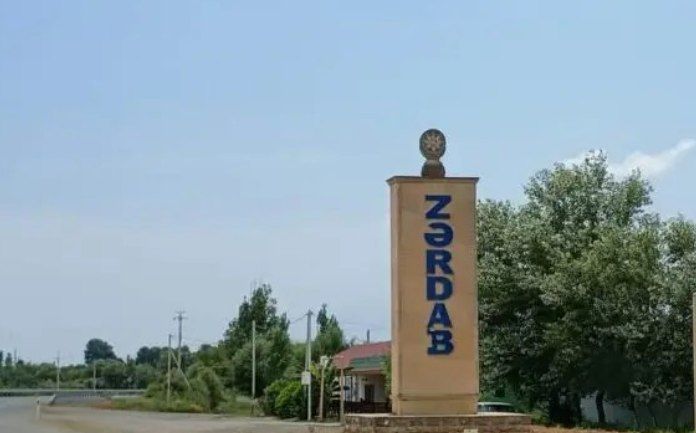 Zərdabda FACİƏ: 3 yaşlı uşaq aqreqatın altında qalaraq öldü Zərdabda FACİƏ: 3 yaşlı uşaq aqreqatın altında qalaraq öldü