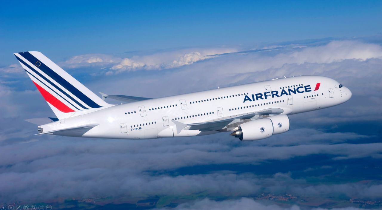 "Air France" Ər-Riyad və Dubaya uçuşları DAYANDIRDI "Air France" Ər-Riyad və Dubaya uçuşları DAYANDIRDI