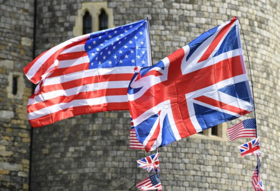 Tramp Britaniyanın yeni Baş naziri ilə telefonla danışdı Tramp Britaniyanın yeni Baş naziri ilə telefonla danışdı