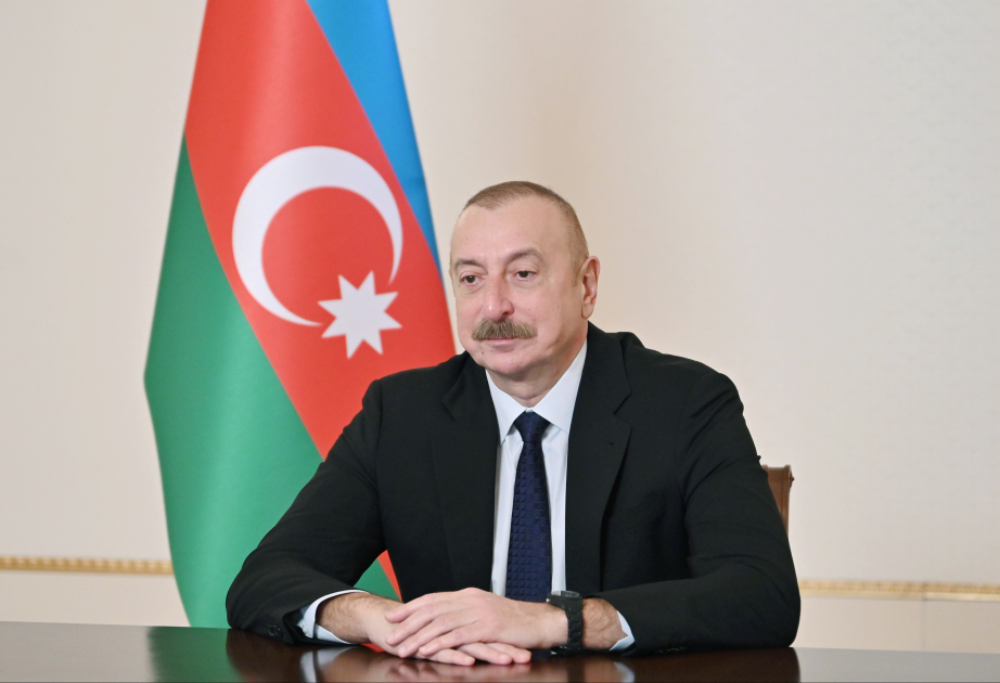İlham Əliyev Britaniyanın yeni Baş nazirini TƏBRİK ETDİ İlham Əliyev Britaniyanın yeni Baş nazirini TƏBRİK ETDİ