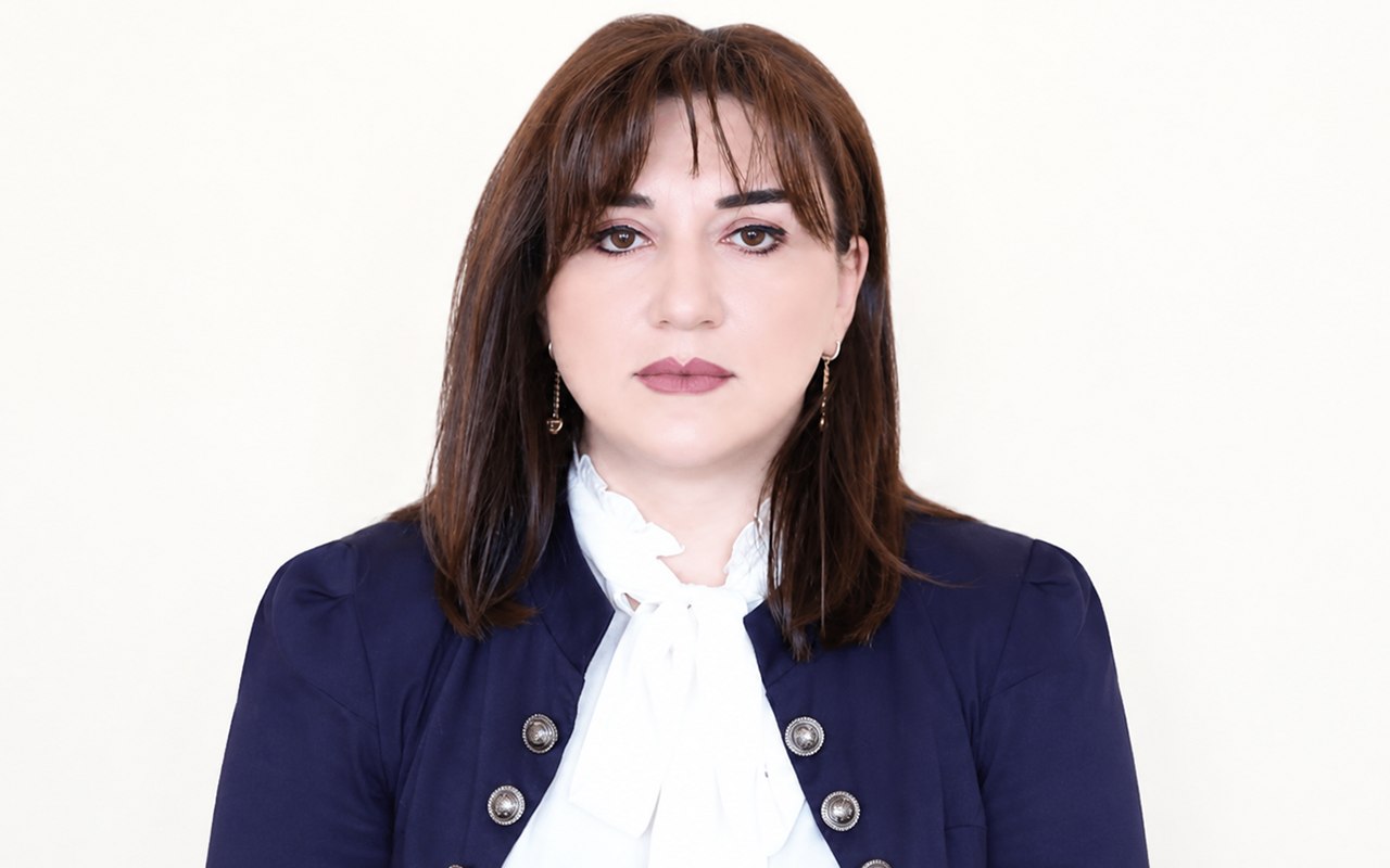 “Mənim canımı niyə aldılar? Gül kimi ailəmizi dağıtdılar...” “Mənim canımı niyə aldılar? Gül kimi ailəmizi dağıtdılar...”