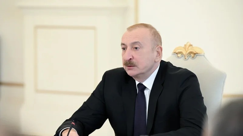 İlham Əliyev: “Bu gün imzalanmış sənədlər əlaqələrimizi yeni səviyyəyə qaldıracaq” İlham Əliyev: “Bu gün imzalanmış sənədlər əlaqələrimizi yeni səviyyəyə qaldıracaq”