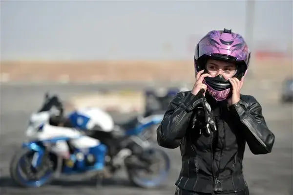 İranda qadınlar motosiklet sürə biləcəklər İranda qadınlar motosiklet sürə biləcəklər
