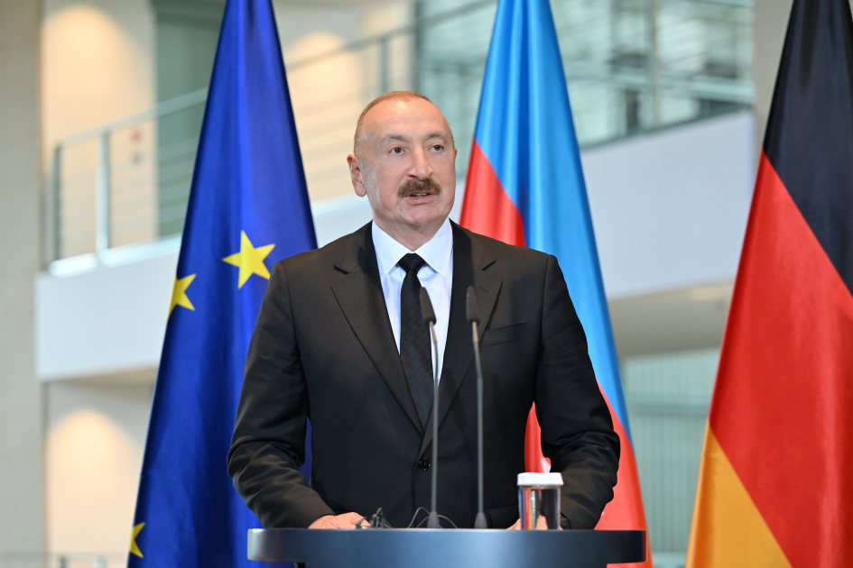 İlham Əliyev Bakıda keçirilən gizli görüşdən danışdı: “Ərazimizdən bizdən xəbərsiz istifadə olunub” - VİDEO İlham Əliyev Bakıda keçirilən gizli görüşdən danışdı: “Ərazimizdən bizdən xəbərsiz istifadə olunub” - VİDEO